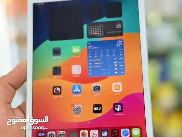 Apple iPad 5 64 GB in Al Khums