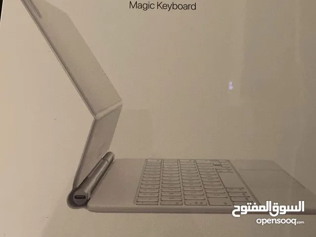ماجك كيبورد جديد مختوم iPad Magic Keyboard 11 inch