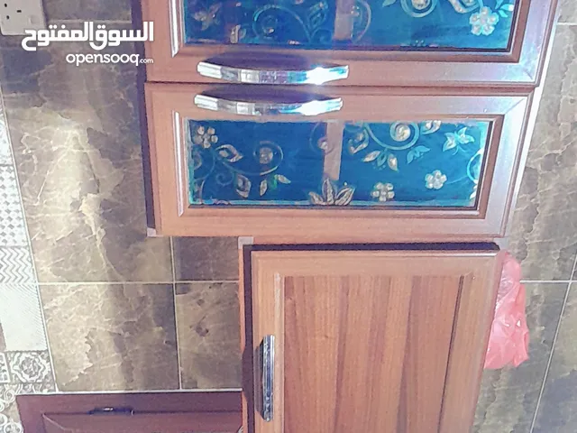 دولاب مطبخ المنيوم نظيف البيع سعر حرق مستعجل من الاخير سعره