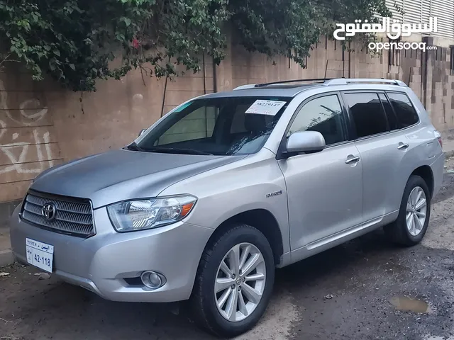 Used Toyota Highlander in Sana'a