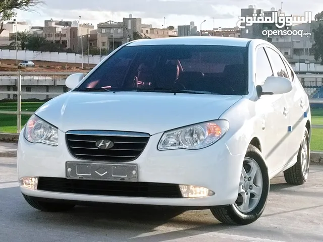 Hyundai Avante SE in Tripoli