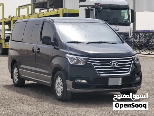 2021 هيونداي H1 Standard