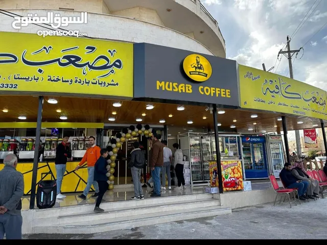 محلات / مكاتب / شقق مميزة مع بلاكين للايجار بحي الهاشمي