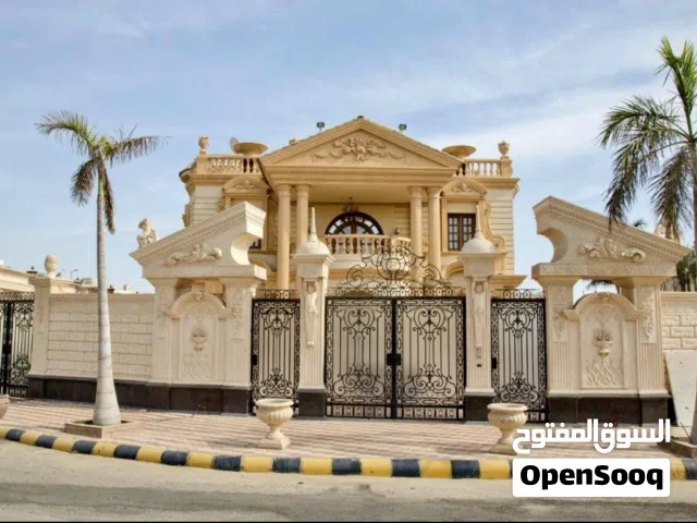 قصر فاخر للبيع  مدينة الشروق  داخل كمباوند علي مساحة 3600م موقع مميز أمام مدينتي Exclusive Luxury