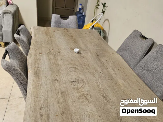 طاوله طعام
