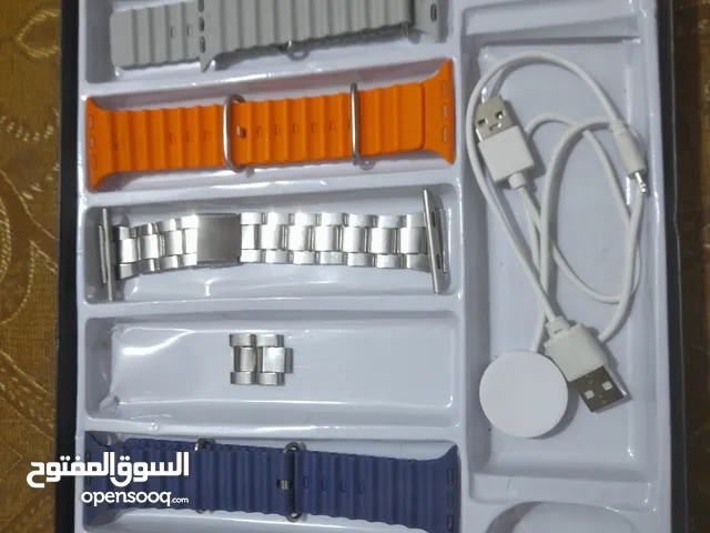 جميع ملحقات الساعه الذكيه (سمارت)+سماعه اير بود  سبب البيع عطل في الساعه