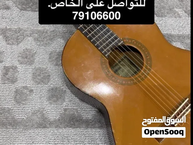 جيتار yamahacs40