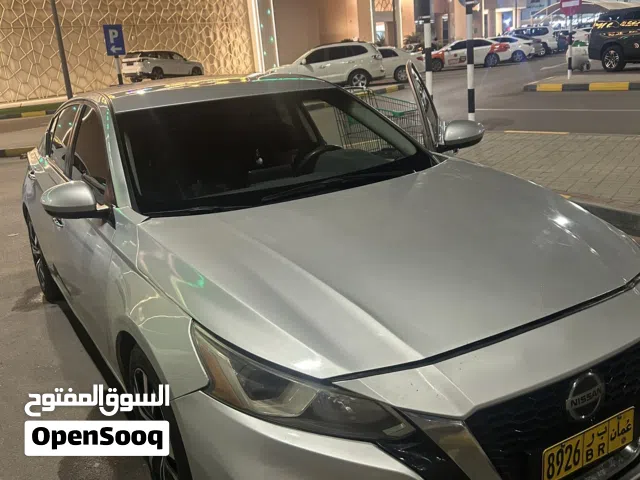 2020 نيسان التيما SL