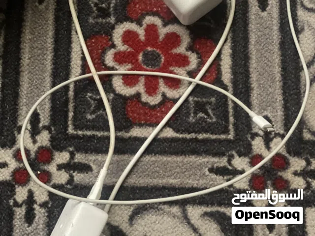 شاحنا اصليه مال 11و 13