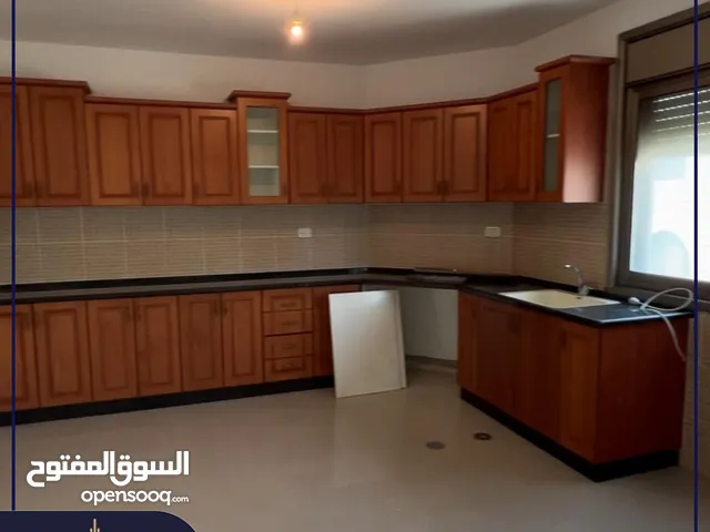 160 m2 3 Bedrooms Apartments for Rent in Ramallah and Al-Bireh Al Masyoon