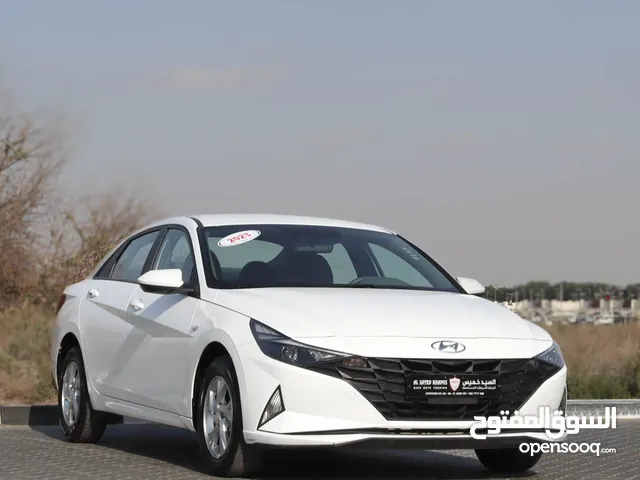 Hyundai Elantra 2023 GCC 1.6 L accident-free, in excellent condition, 837 P.M