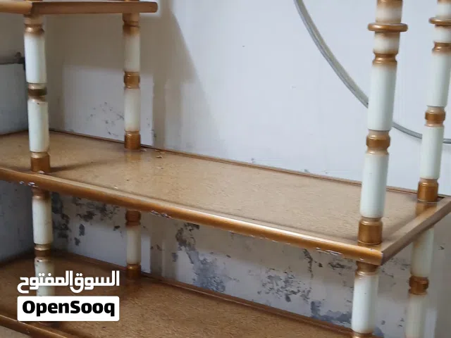 رفوف للبيع