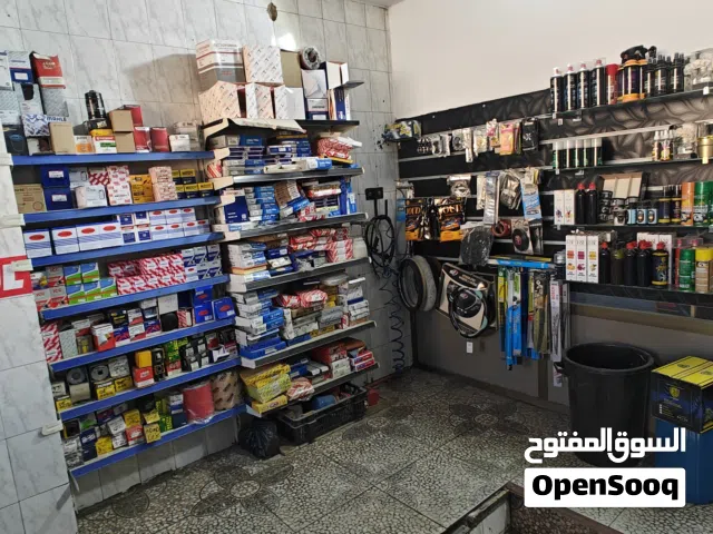 للبيع مغسلة ومشحمة سيارات بموقع مميز على طلوع المنارة