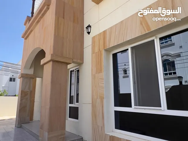 318 m2 More than 6 bedrooms Villa for Sale in Muscat Azaiba