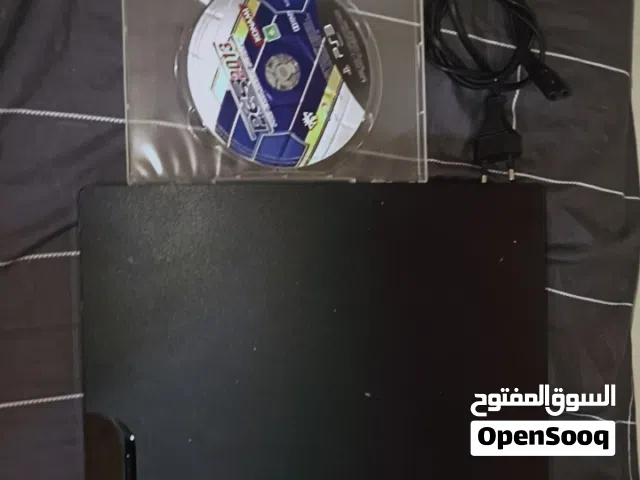 بلاستيشن 3 للبيع 15 دينار للبيع بليستيشن 3 مافيها ولا شي  بدون قير  وياها شاحنهاة  و بيس 13  15 دينا