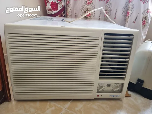 مكيف طن و نص ال جي نظيف كرت للبيع