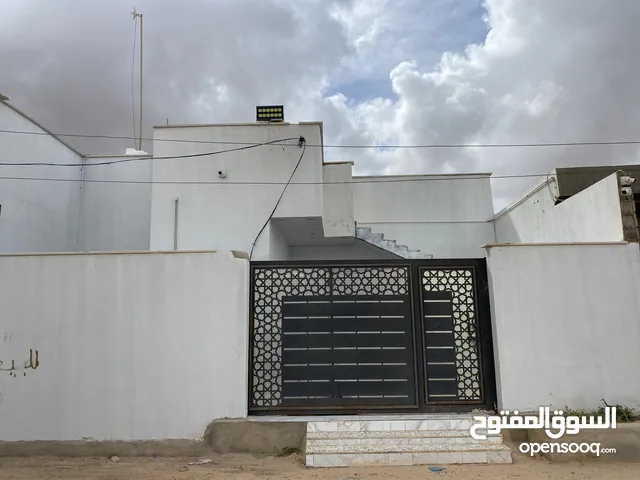 150 m2 4 Bedrooms Townhouse for Sale in Tripoli Alswani