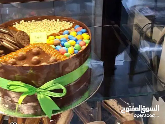 محل مخبوزات وحلويات المصري