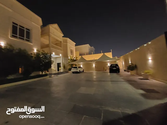 1300 m2 More than 6 bedrooms Villa for Sale in Um Salal Al Kharaitiyat