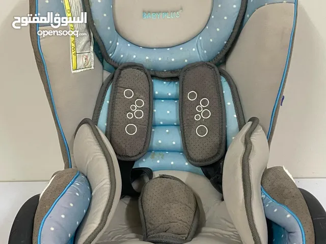 مقعد أطفال للسياره