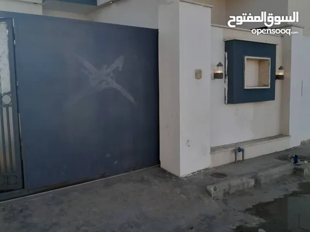 110 m2 3 Bedrooms Townhouse for Sale in Tripoli Khallet Alforjan