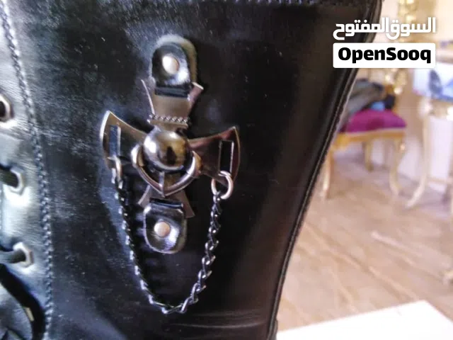 بوط اسود طويل لعشاق الدراجات الناريه