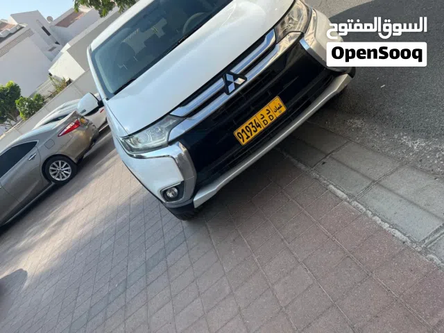 2017 Mitsubishi Outlander Standard