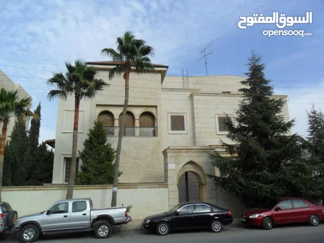 1028 m2 4 Bedrooms Villa for Rent in Amman Um Uthaiena