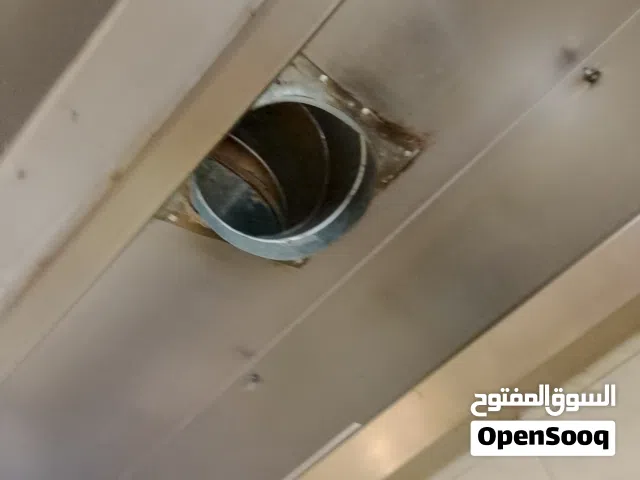 معدات شفط الدخان والدهون والروائح