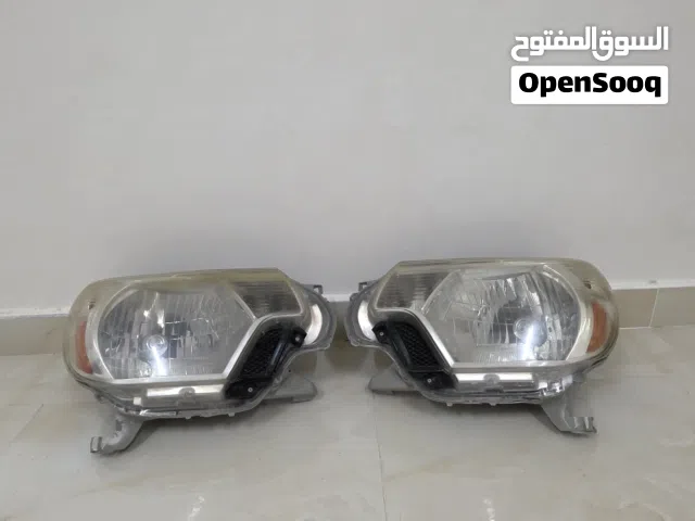 مصابيح تويوتا تاكوما 2012