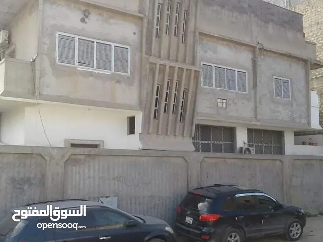 600m2 More than 6 bedrooms Villa for Sale in Tripoli Al-Nofliyen