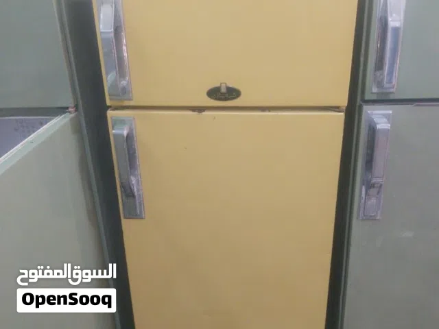 تلاجه كريازي 12قدم ديفروست شحن شركه ديفروست استعمال نضيف بحاله ممتازه لا يوجد بها أي اعطال ولا برومه