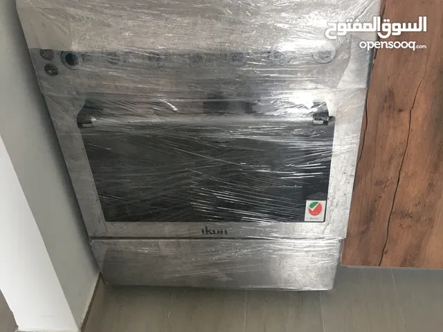 فرن غاز للبيع استعمال شهرين فقط ومعاها الضمان 900 درهم
