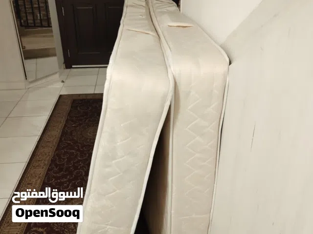 فرشات مستعملة للبيع