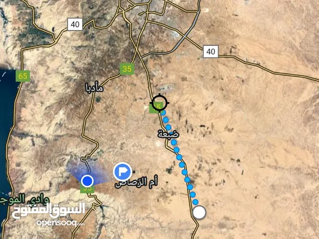 ارض من اراضي جنوب عمان ابو الحصاني شرق خط الصحراوي 2كيلو فقط تبعد عن الشارع والكهربا كيلو بس