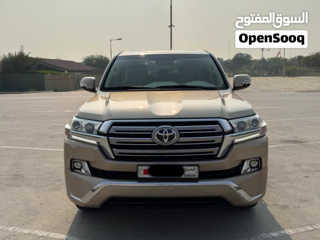 Used Toyota Land Cruiser in Northern Governorate