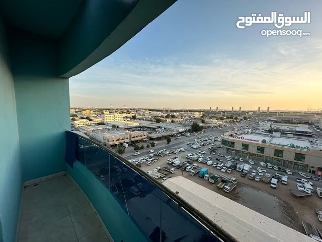 z9 استديو مفروش شهري مع بالكون -منطقه النعيميه1-مقابل متشفي ثومبي وخلف اسواق الامارات ومن محطه الباص