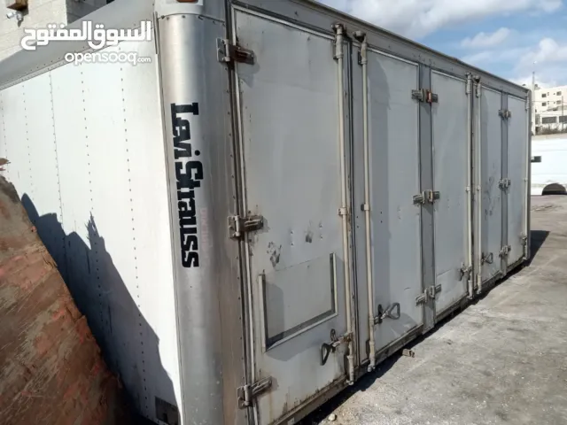 كونتينر مع رخصة عربيه