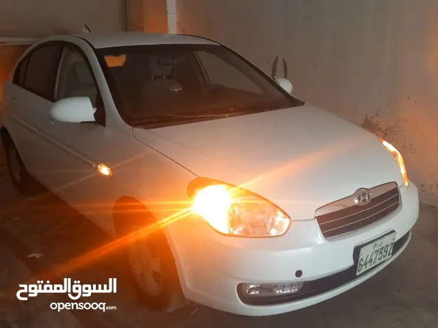 سيارة فيرنا نضيفة للبيع كاش فقط