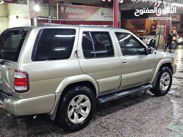 Nissan pathfinder 2005