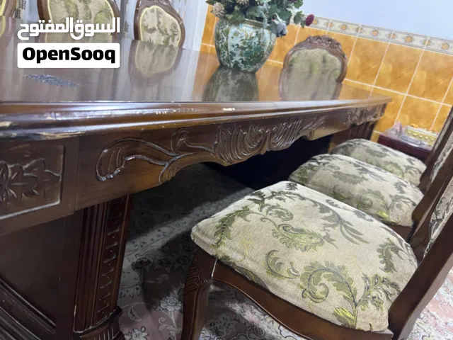 طاولة طعام مع 8كراسي كلاسك ثقيل صاج اصلي تكمه مكتبه ثقيله تكمه