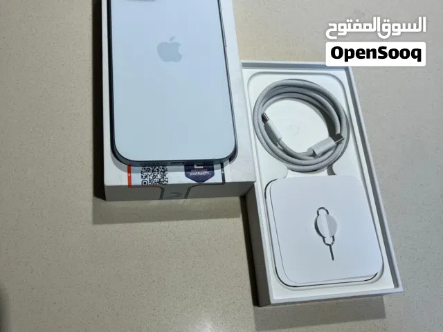 iPhone 15 128 جيجا بطارية 100 مشحون 60 مرة كفاله شغالة لشهر 3/3/2027 وارد    شرق اوسط مع كامل اغراضه