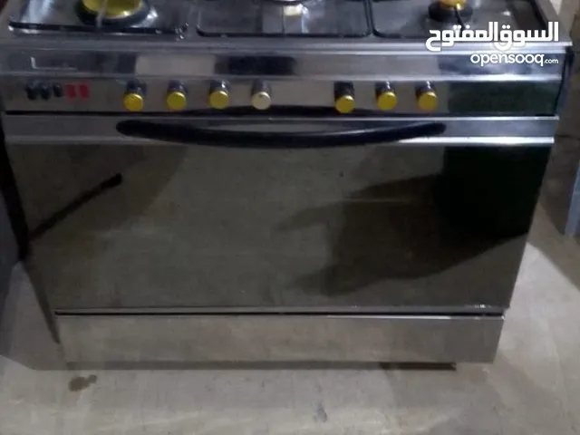 طباخ أيطالي نضيفه وكامل وشغال
