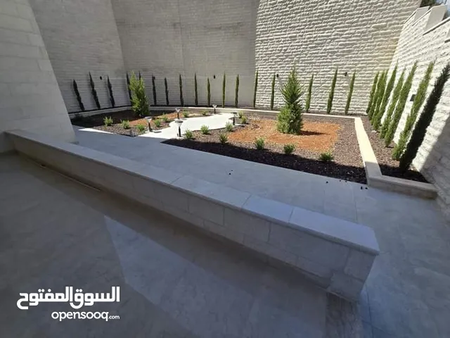 215 m2 3 Bedrooms Apartments for Rent in Amman Dabouq