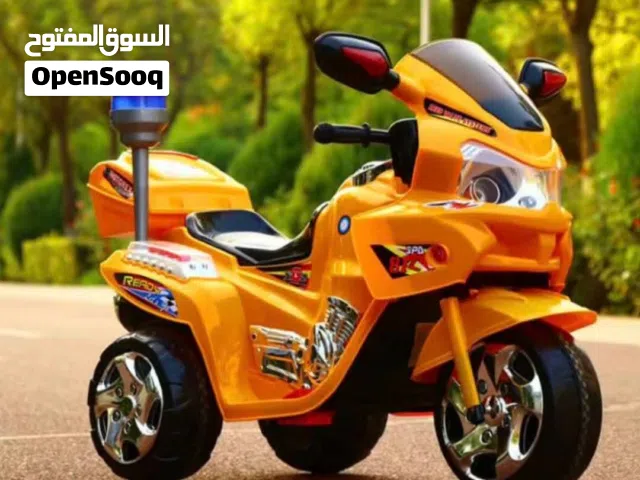 دراجه بوليس شحن مع لواح 6 فولت ماتورين من عمر سنتين لغايه 6 سنوات