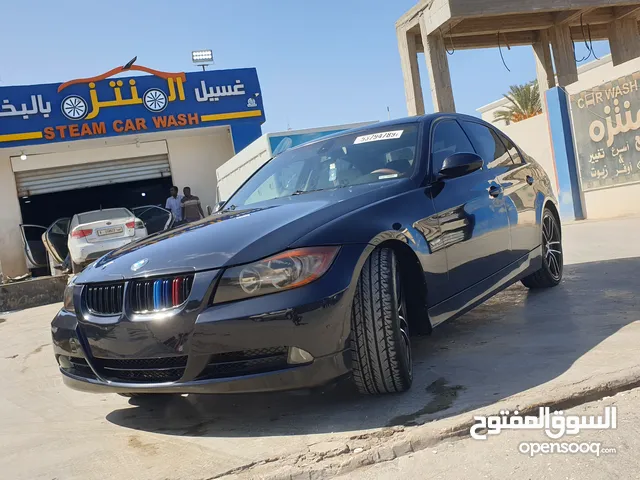 محرك الأسود  328 BMW