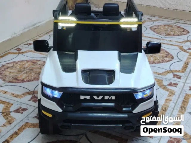 سياره اطفال نضيفه حلوه ومشحونه تغريبن 10 مرات