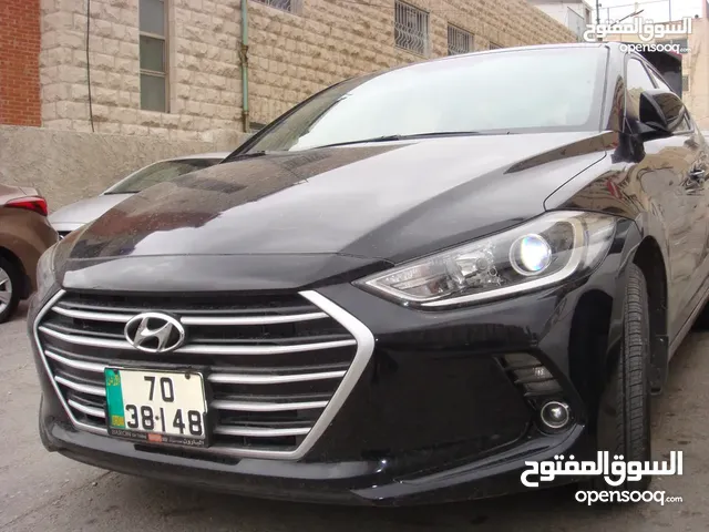 Sedan Hyundai in Amman