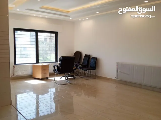 195m2 3 Bedrooms Apartments for Sale in Amman Shmaisani