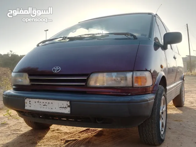 Used Toyota Previa in Tripoli